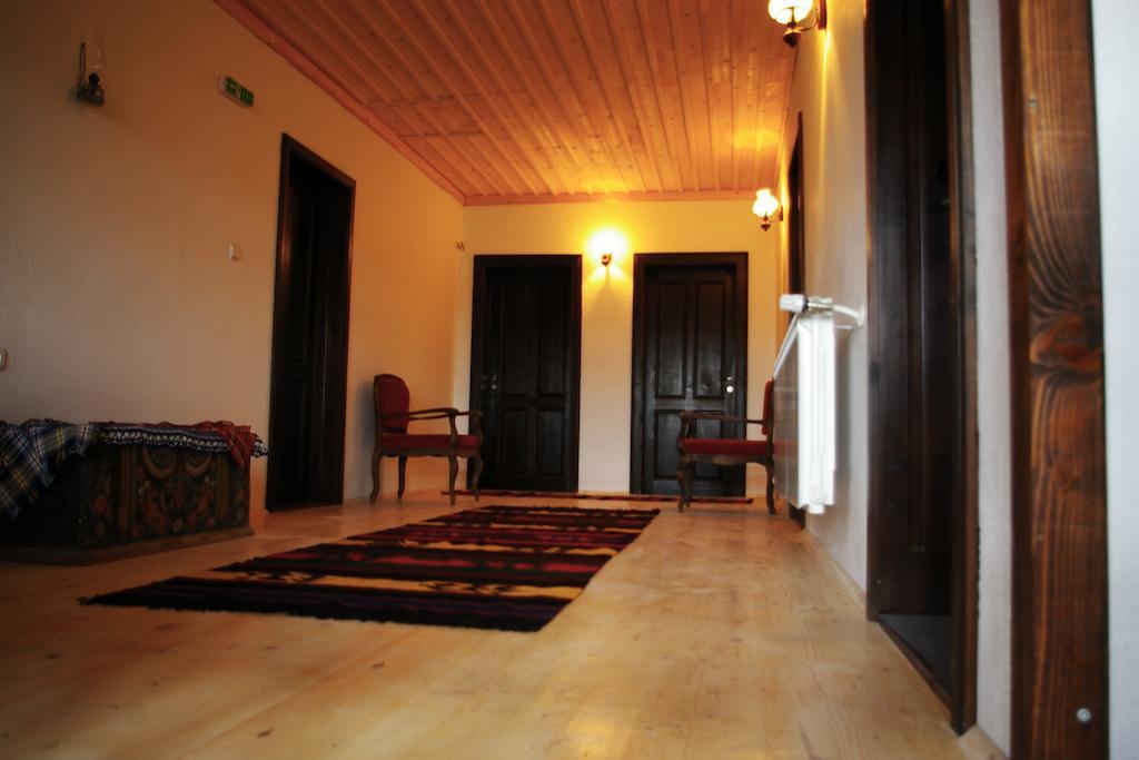 Mutafova Guest House Veliki Preslav Exterior photo